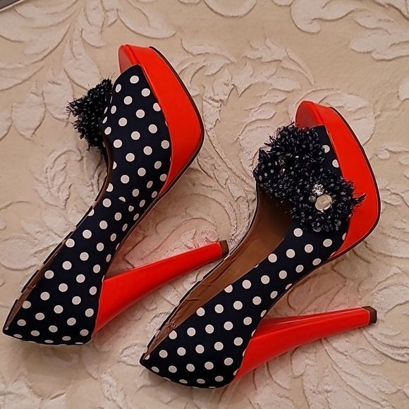 Not Rated Whimsical Carnival Pumps - Picture 12 of 16